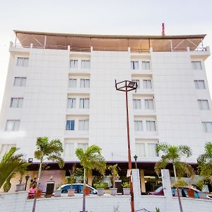 Papaya Tree Hotel
